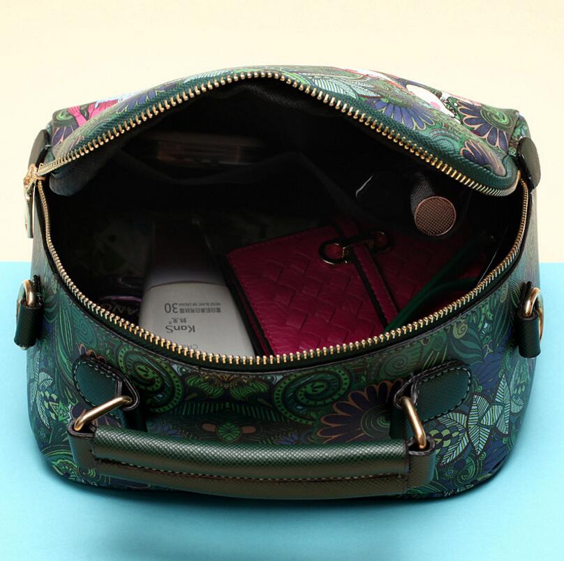Womens Luxorious Design Cartoon Shoulder Bag