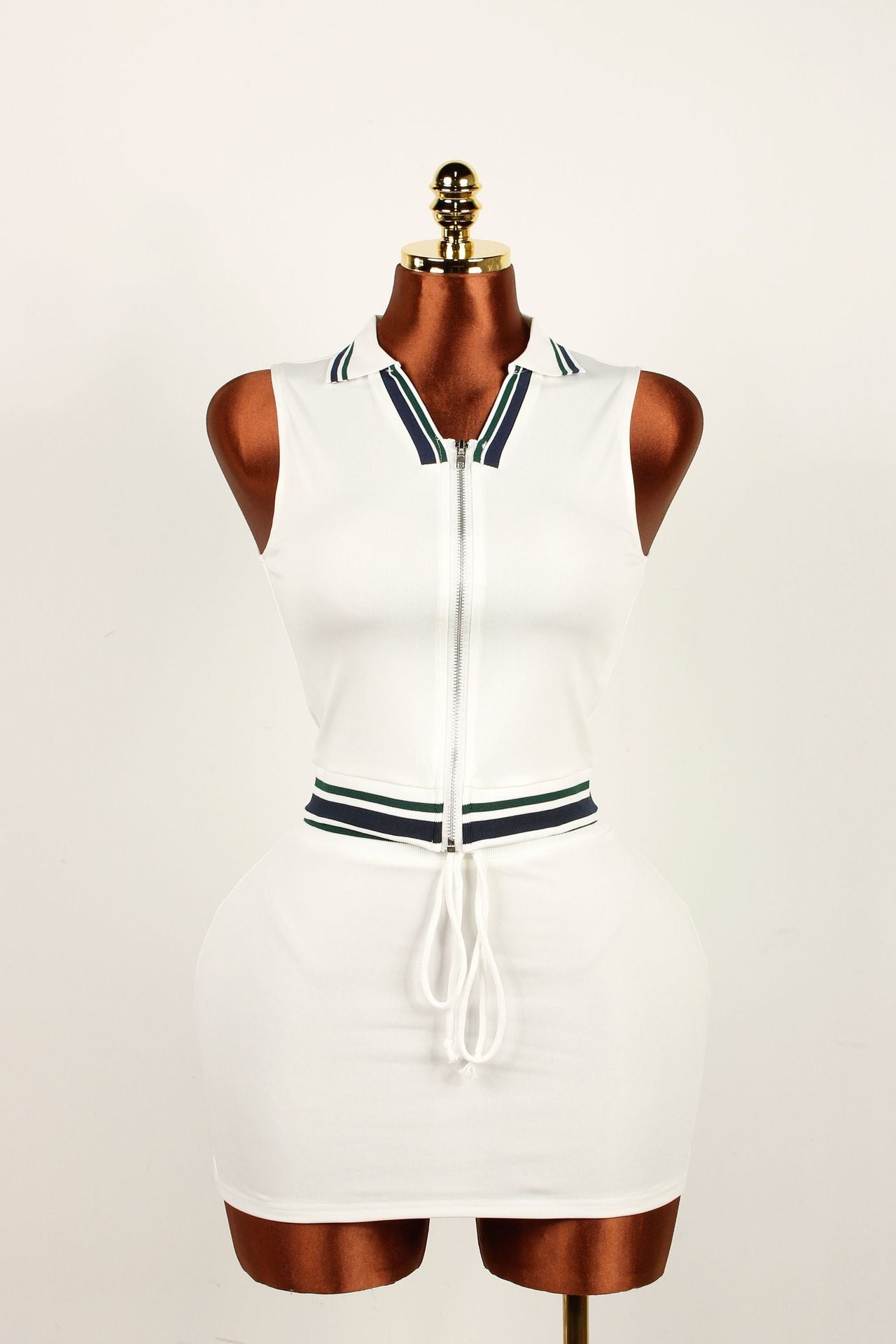Women's Sporty Casual Shirt With A Collar Paired With A Skirt Or Pants